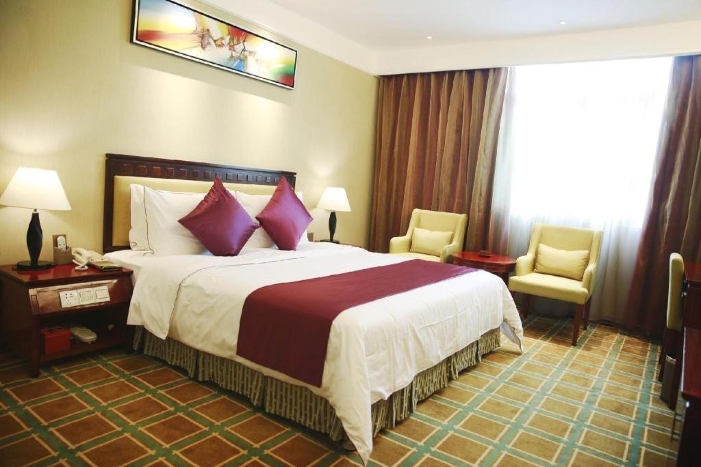New Regent Hotel Huizhou  Bagian luar foto